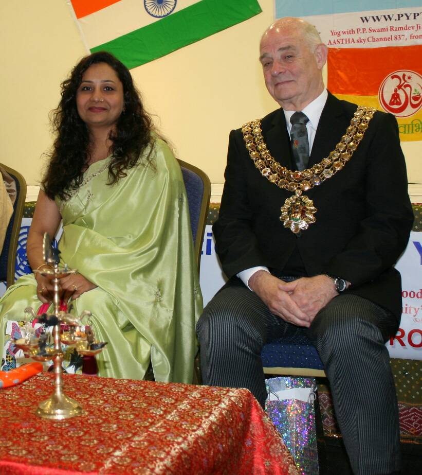 WITH MAYOR OF LONDON BOLTON